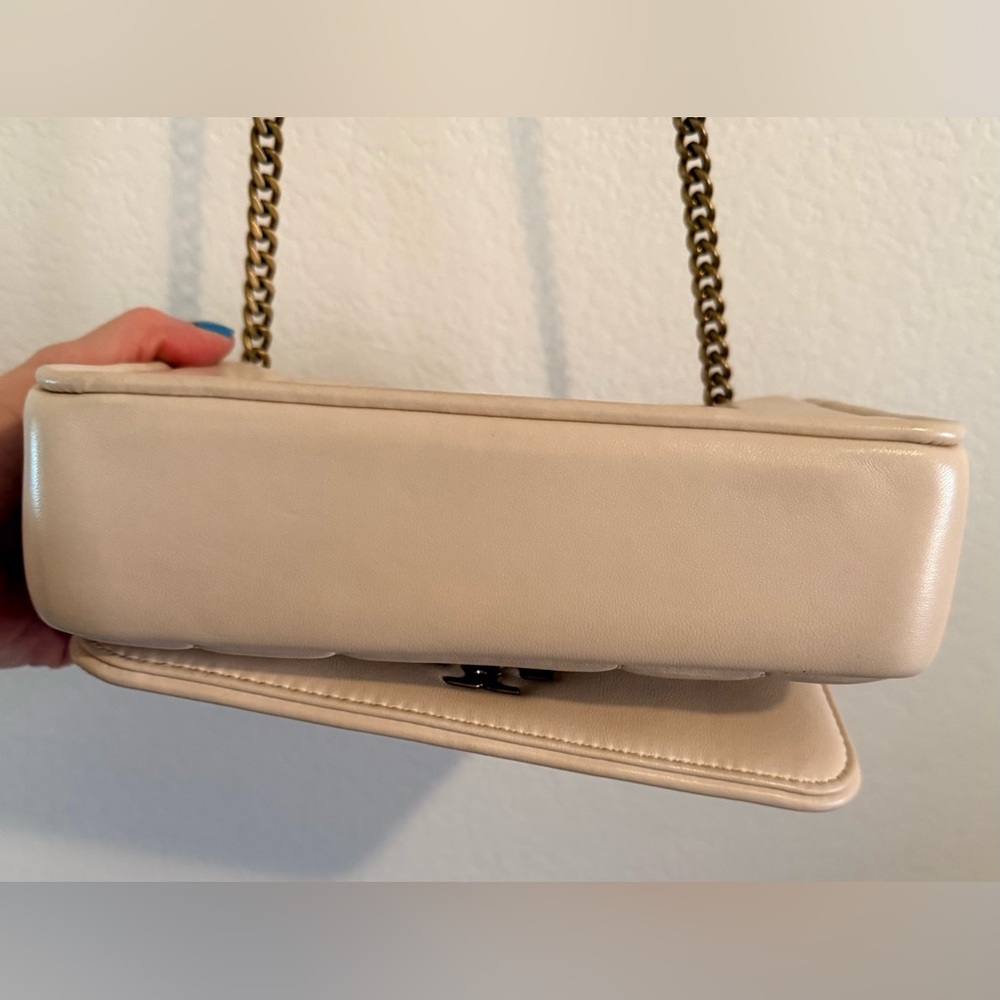 Tory Burch Kira chain shoulder bag in a light cream or “brie" color - Picture 7 of 16